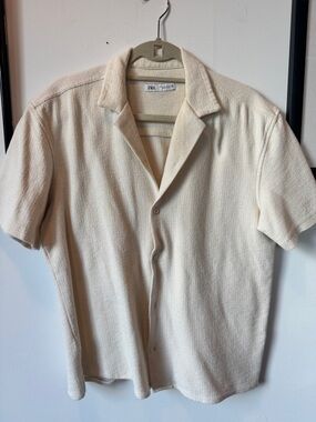 Zara Men’s Cream Short-Sleeve Camp-Collar Button Shirt